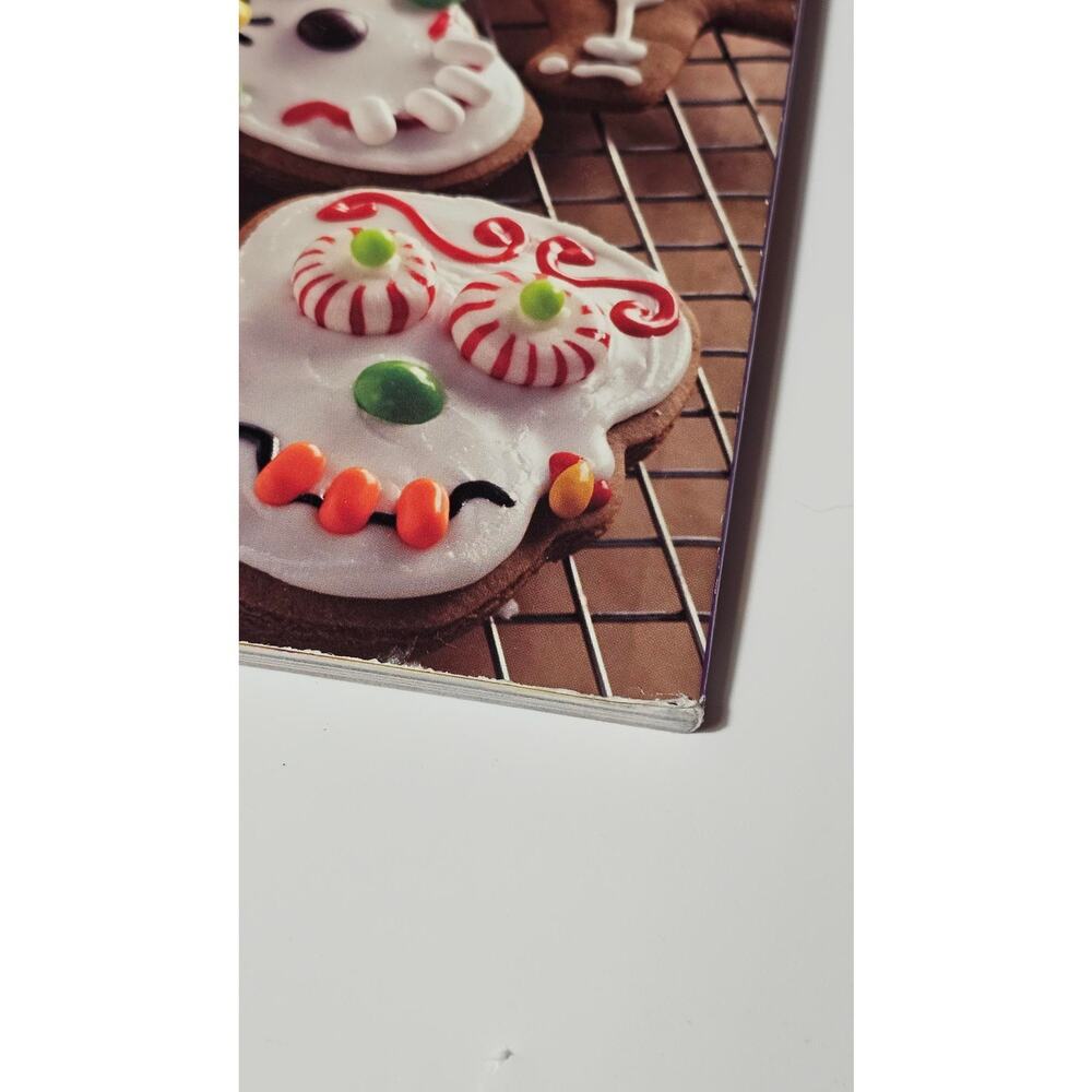 Gooseberry Patch Best of Halloween 2014 Single Issue Magazine - Picture 3 of 6